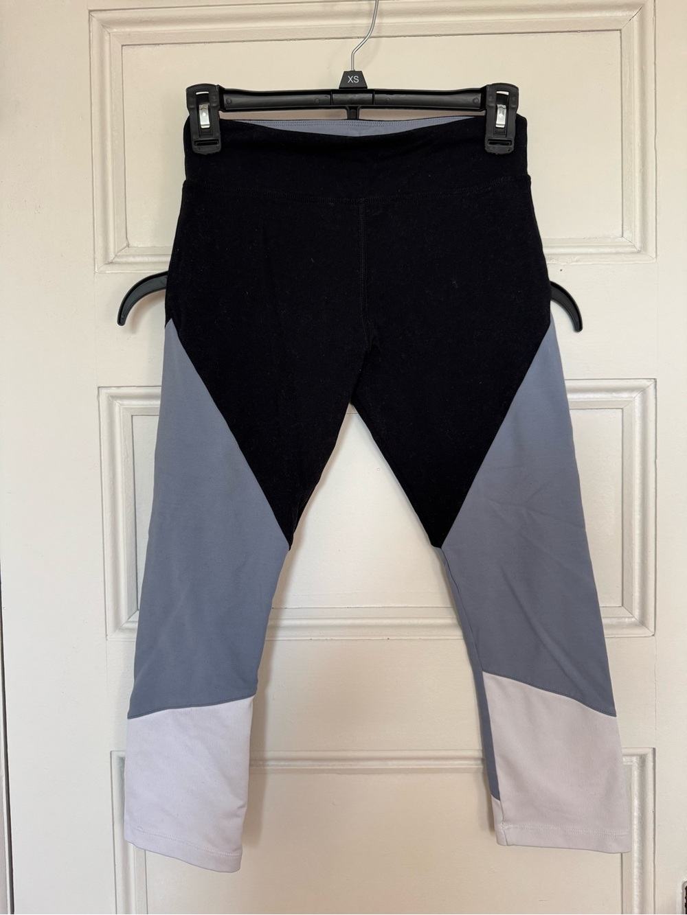 Lorna Jane Capri Leggings XS